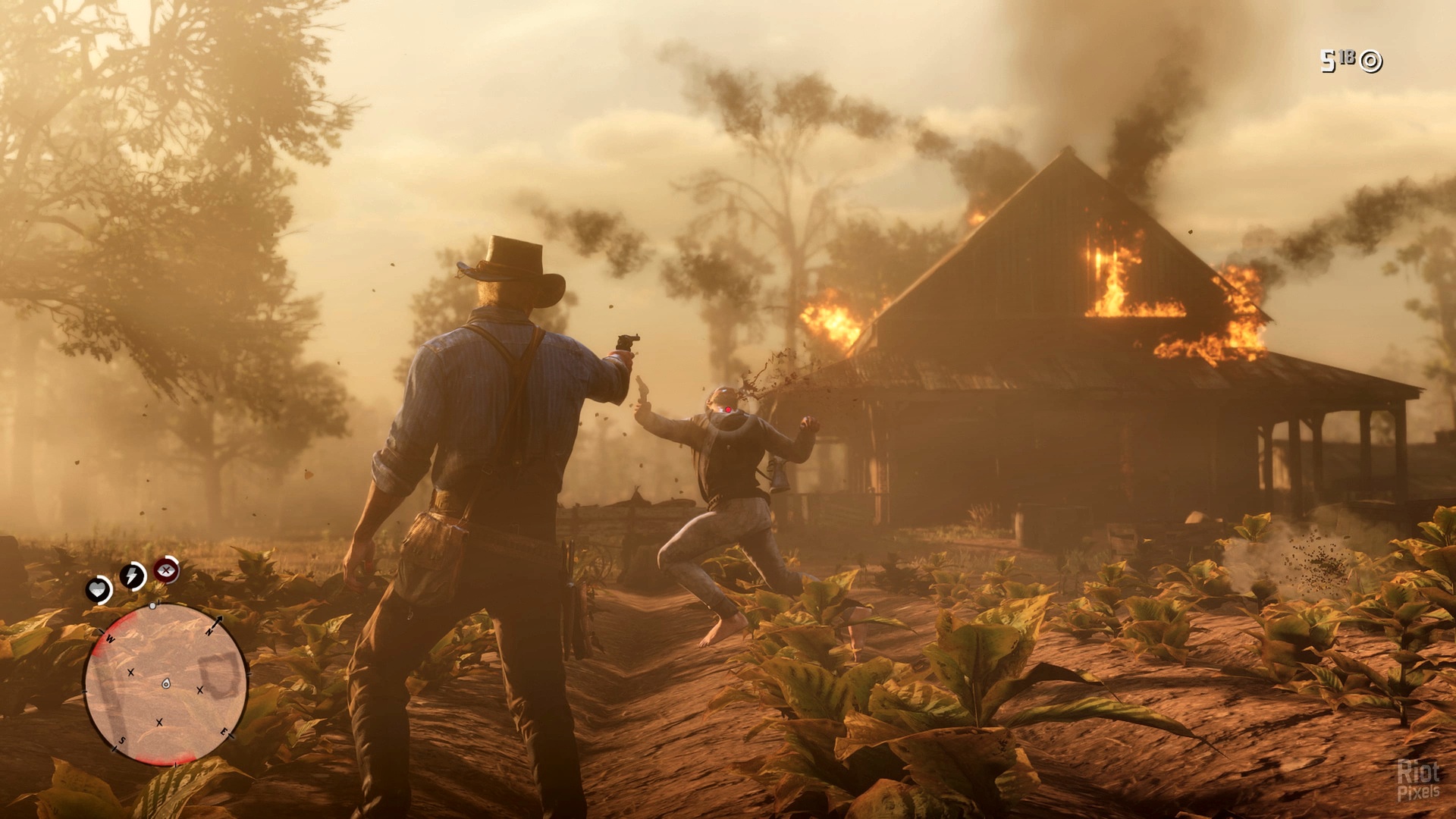 Перестрелка у горящего дома — сцена из Red Dead Redemption 2